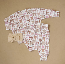 brown bows lounge set