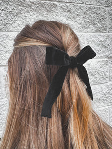 velvet dainty bow - black