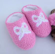 pearl bow slippers